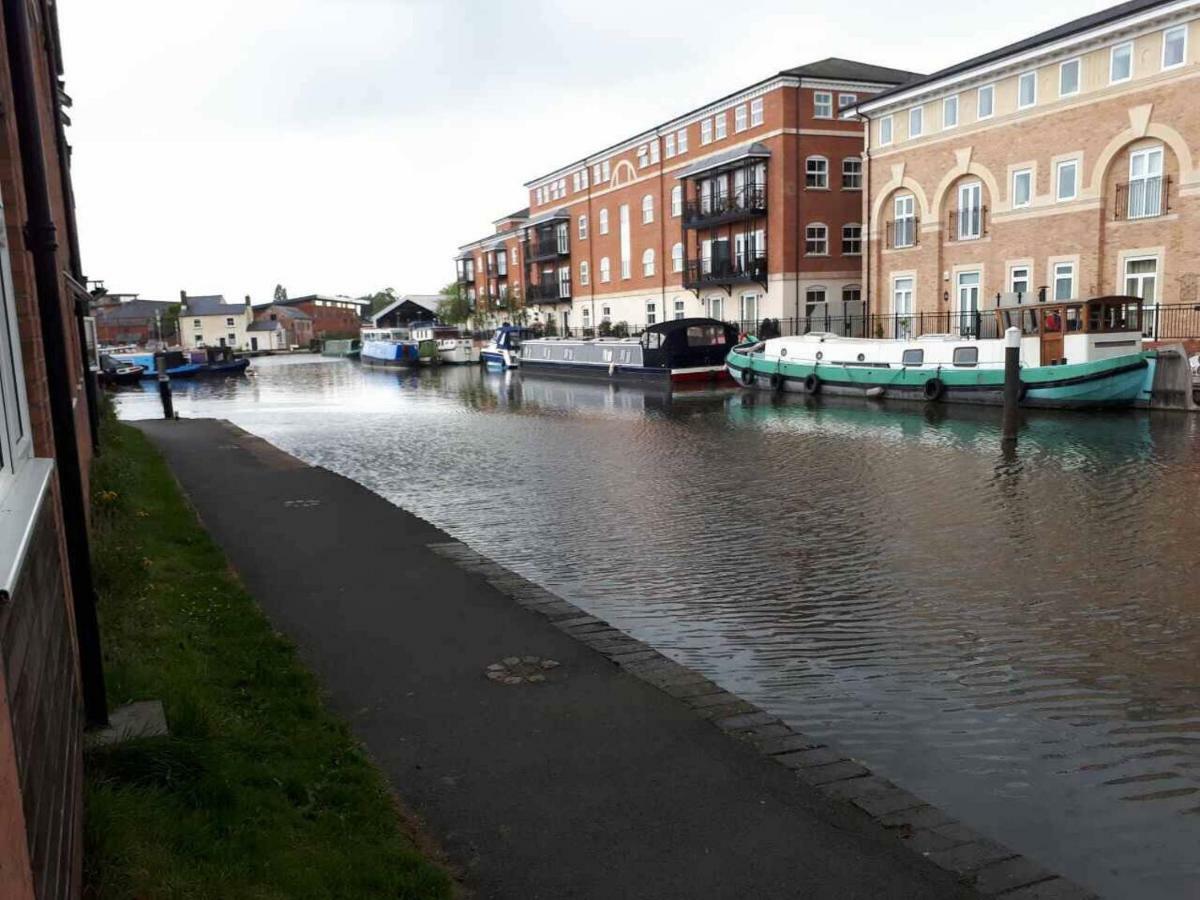 Canal Side Worcester Eksteriør bilde